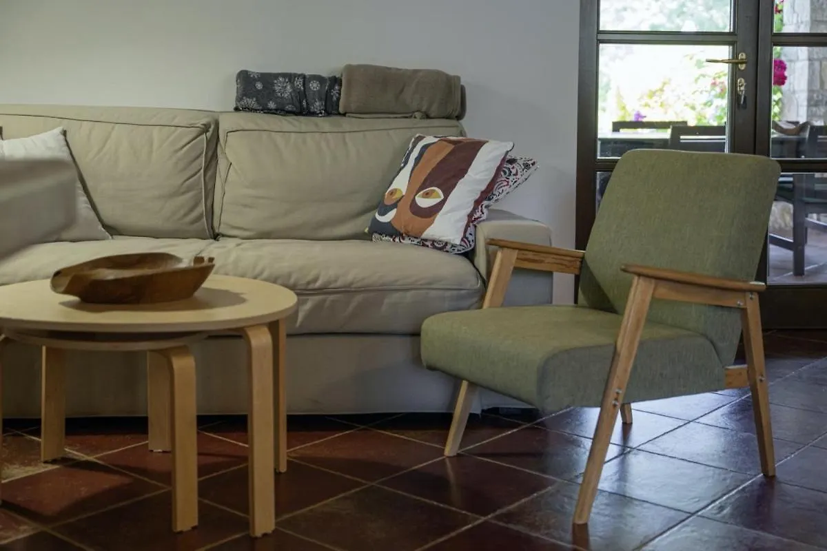 Villa Valade In Bale - Haus Fuer 6 Personen