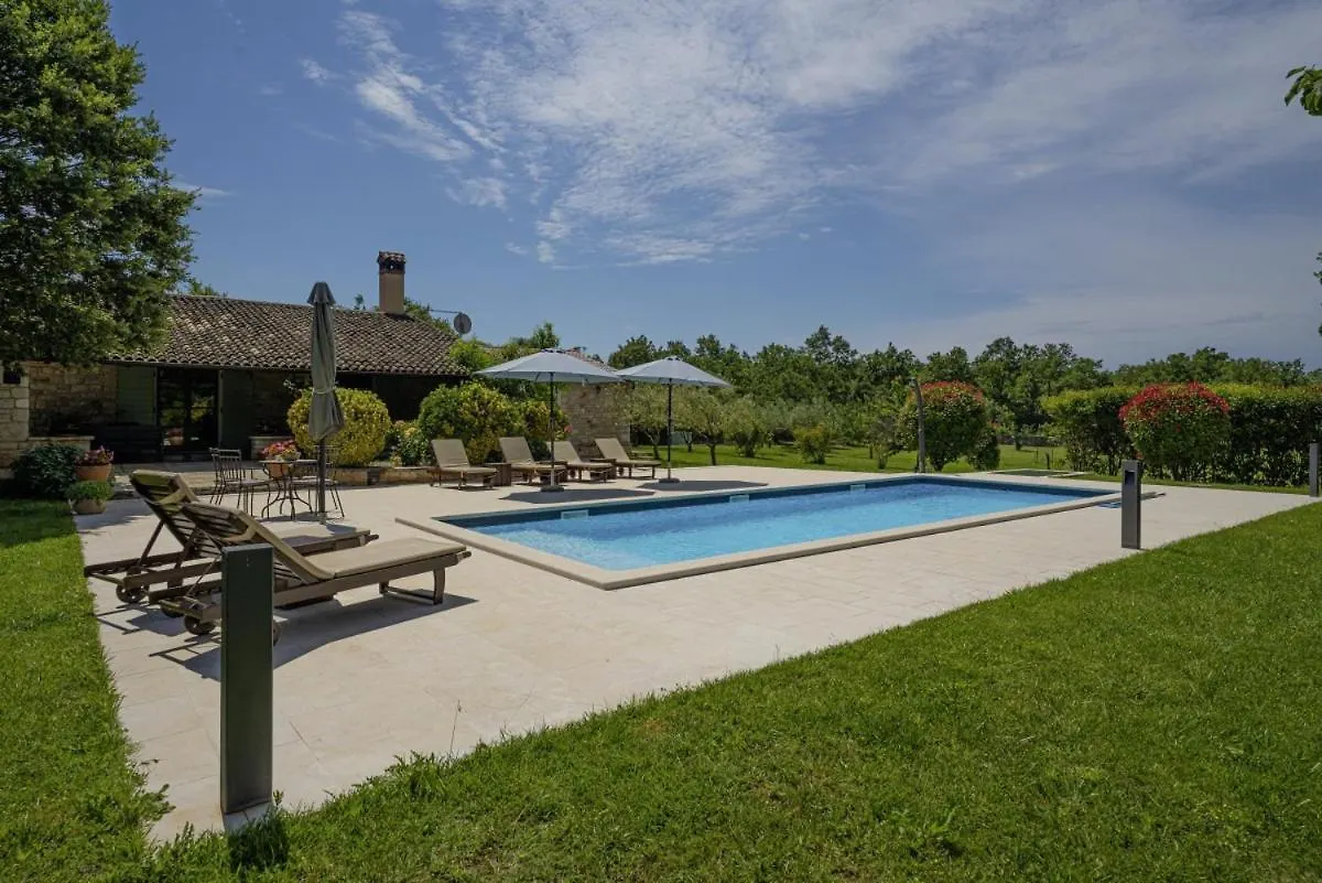 Villa Valade In Bale - Haus Fuer 6 Personen 0*,  Croatia