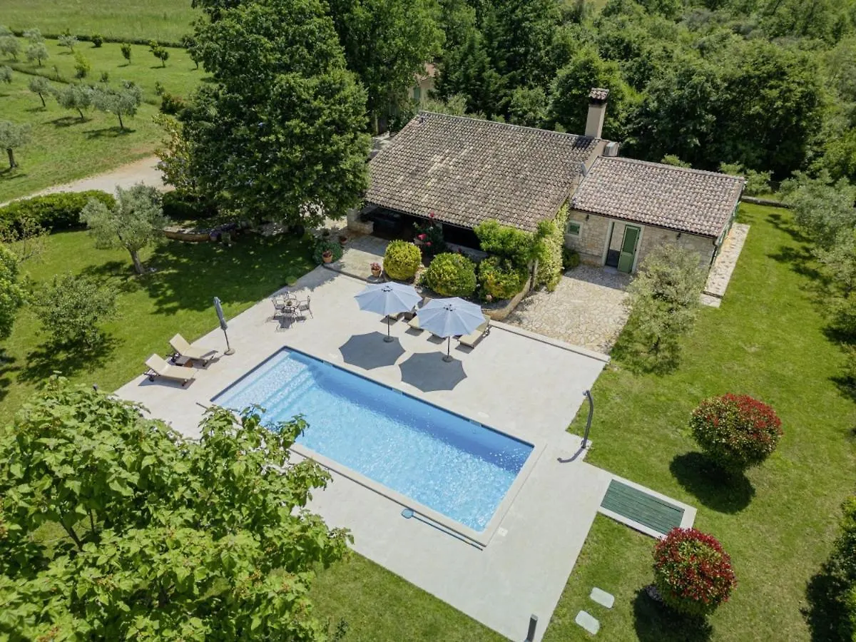 Villa Valade In Bale - Haus Fuer 6 Personen 0*,  Croatia